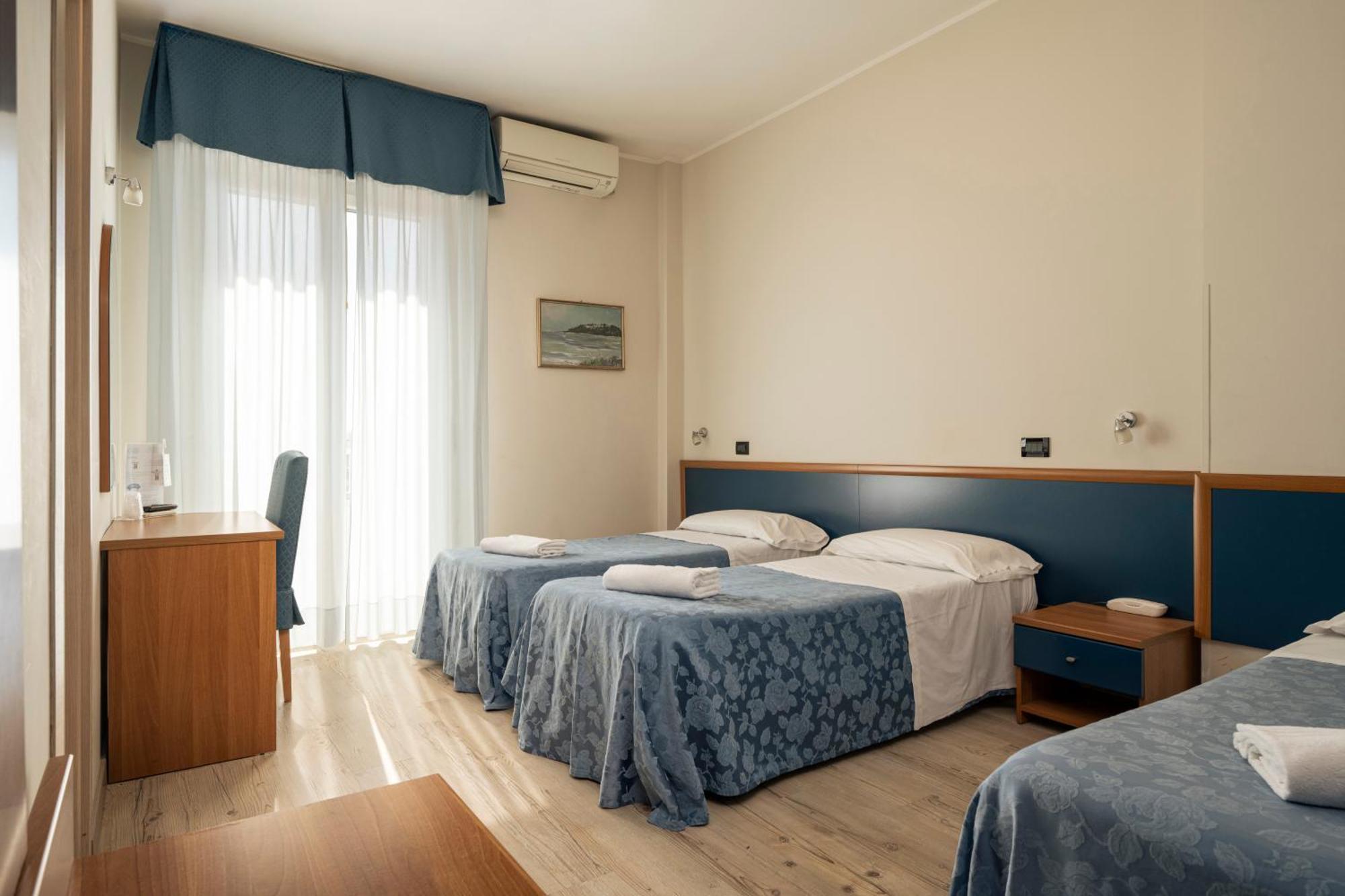 Hotel Mondial Porto Recanati Eksteriør billede