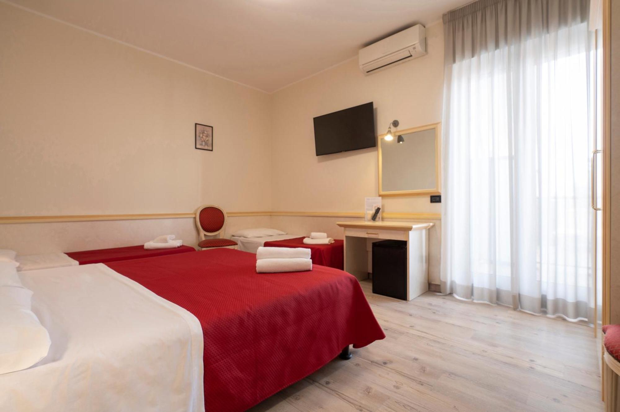 Hotel Mondial Porto Recanati Eksteriør billede