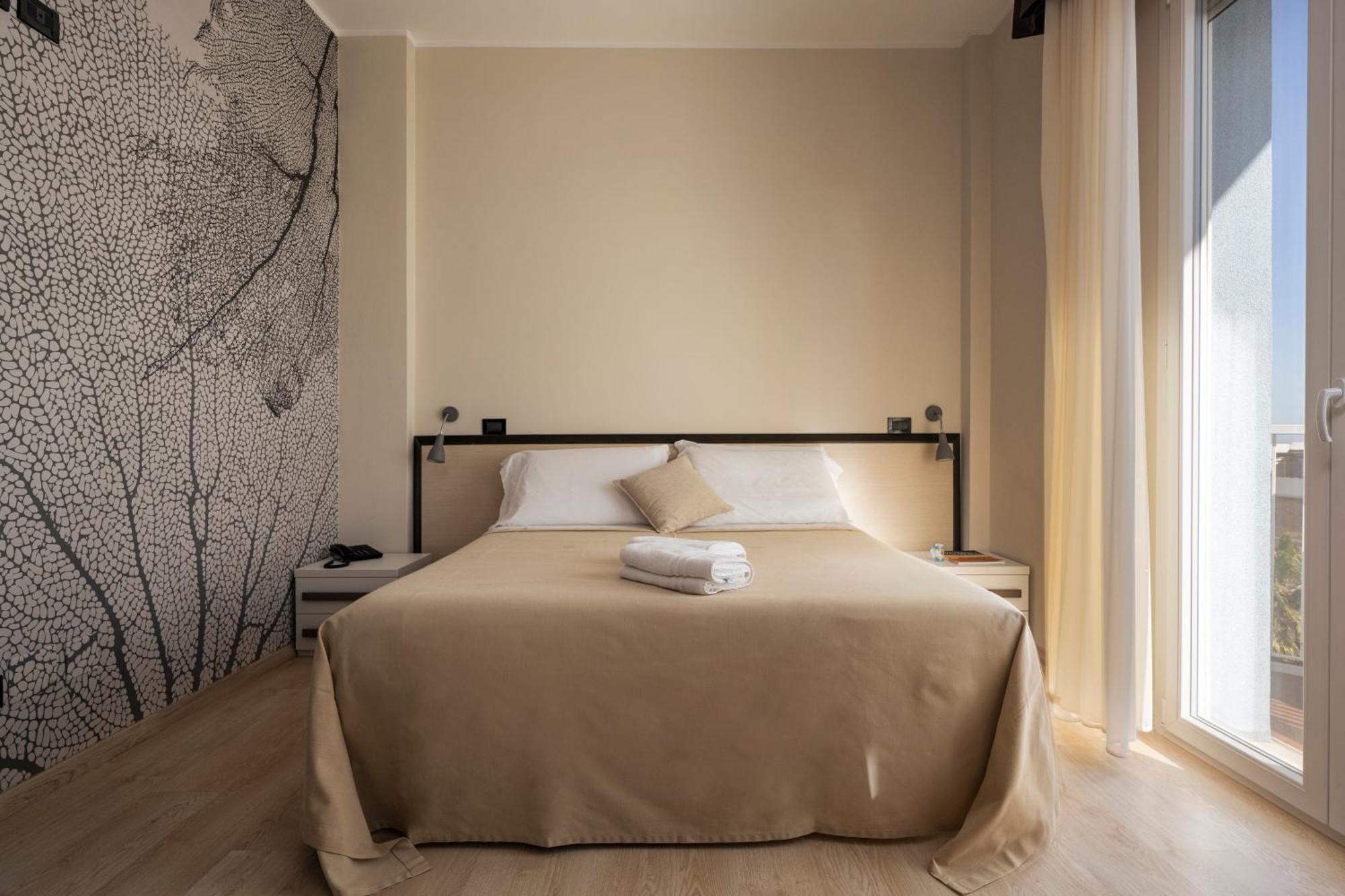 Hotel Mondial Porto Recanati Eksteriør billede