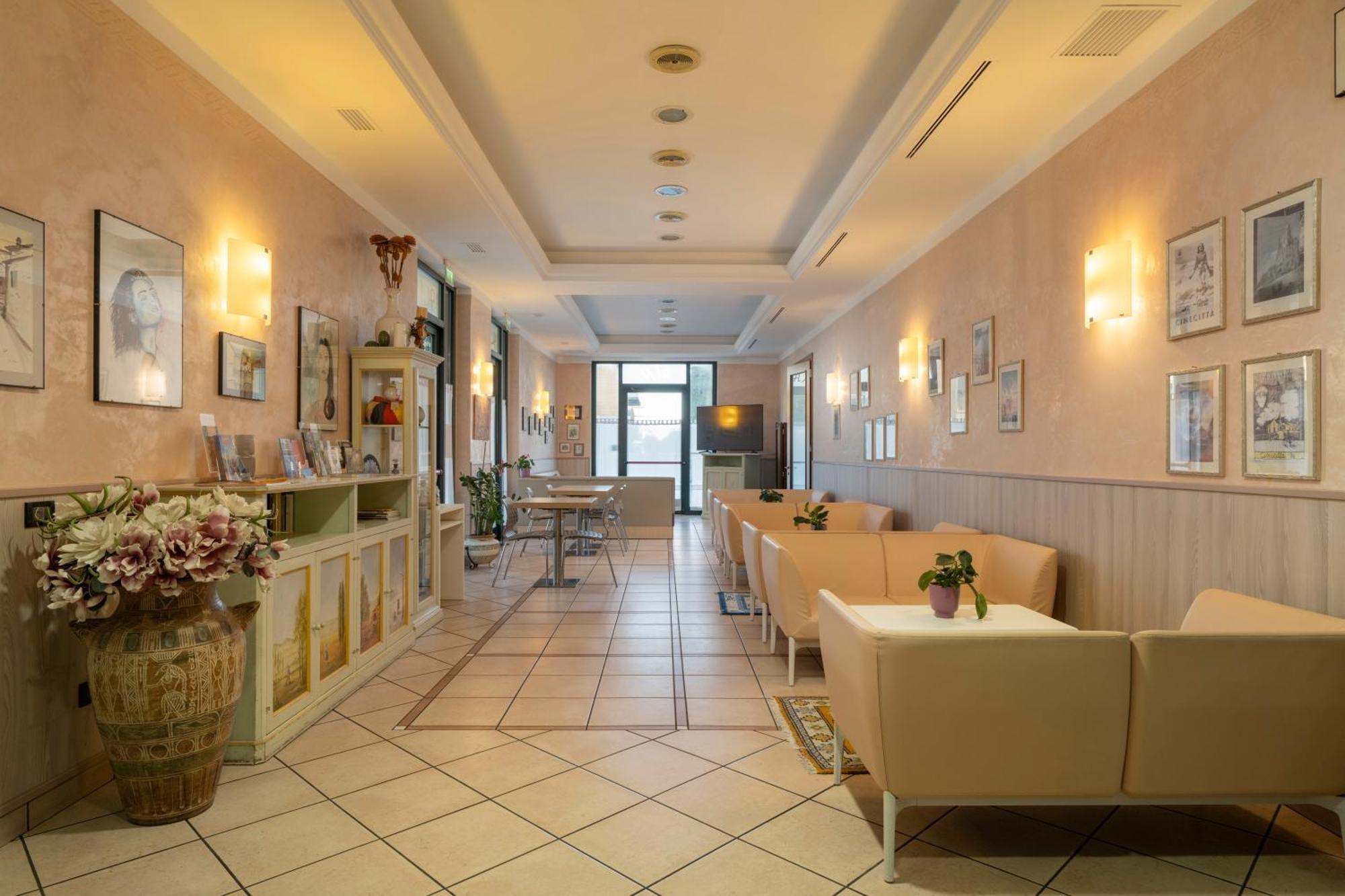 Hotel Mondial Porto Recanati Eksteriør billede
