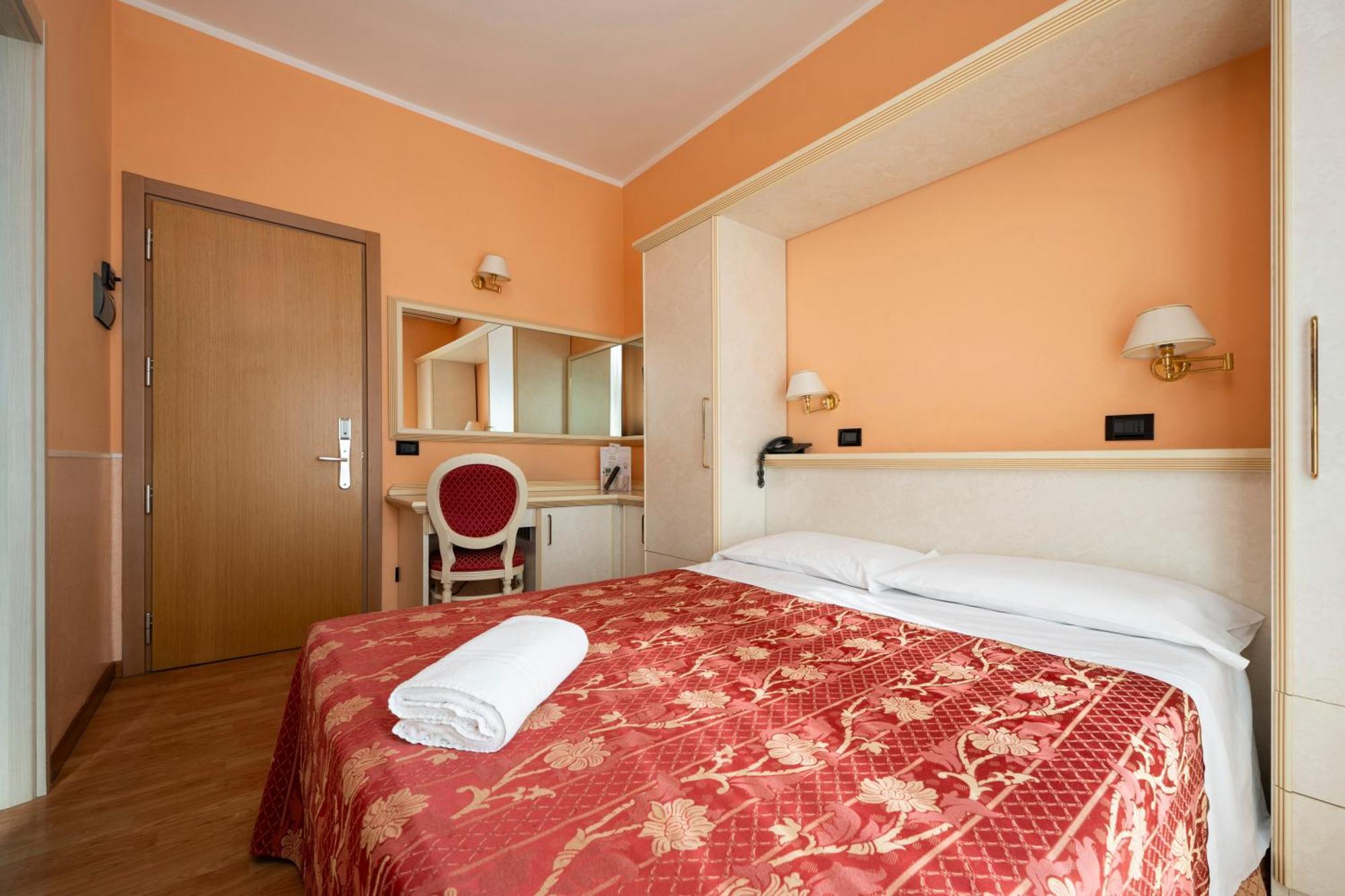 Hotel Mondial Porto Recanati Eksteriør billede