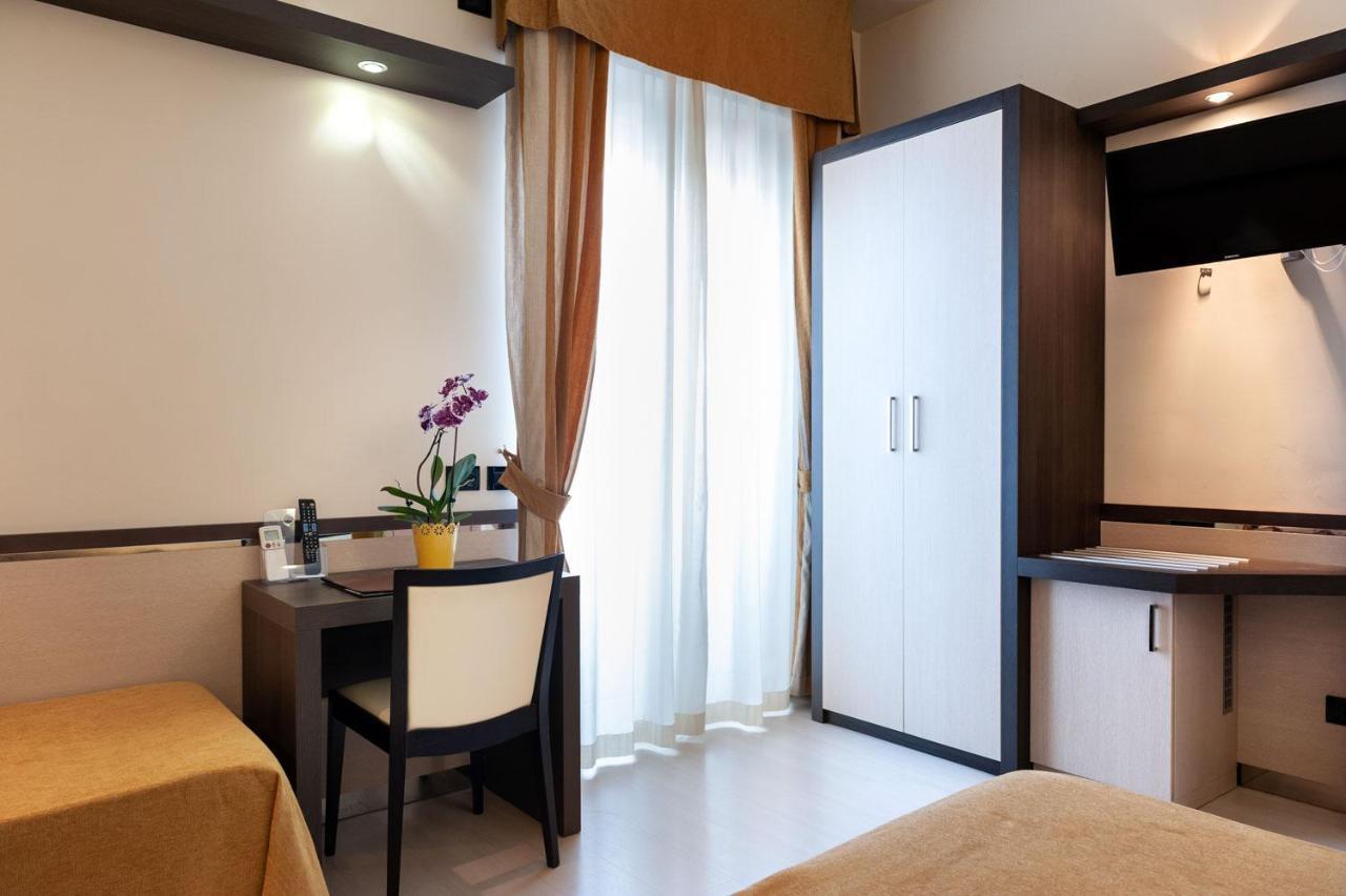 Hotel Mondial Porto Recanati Eksteriør billede