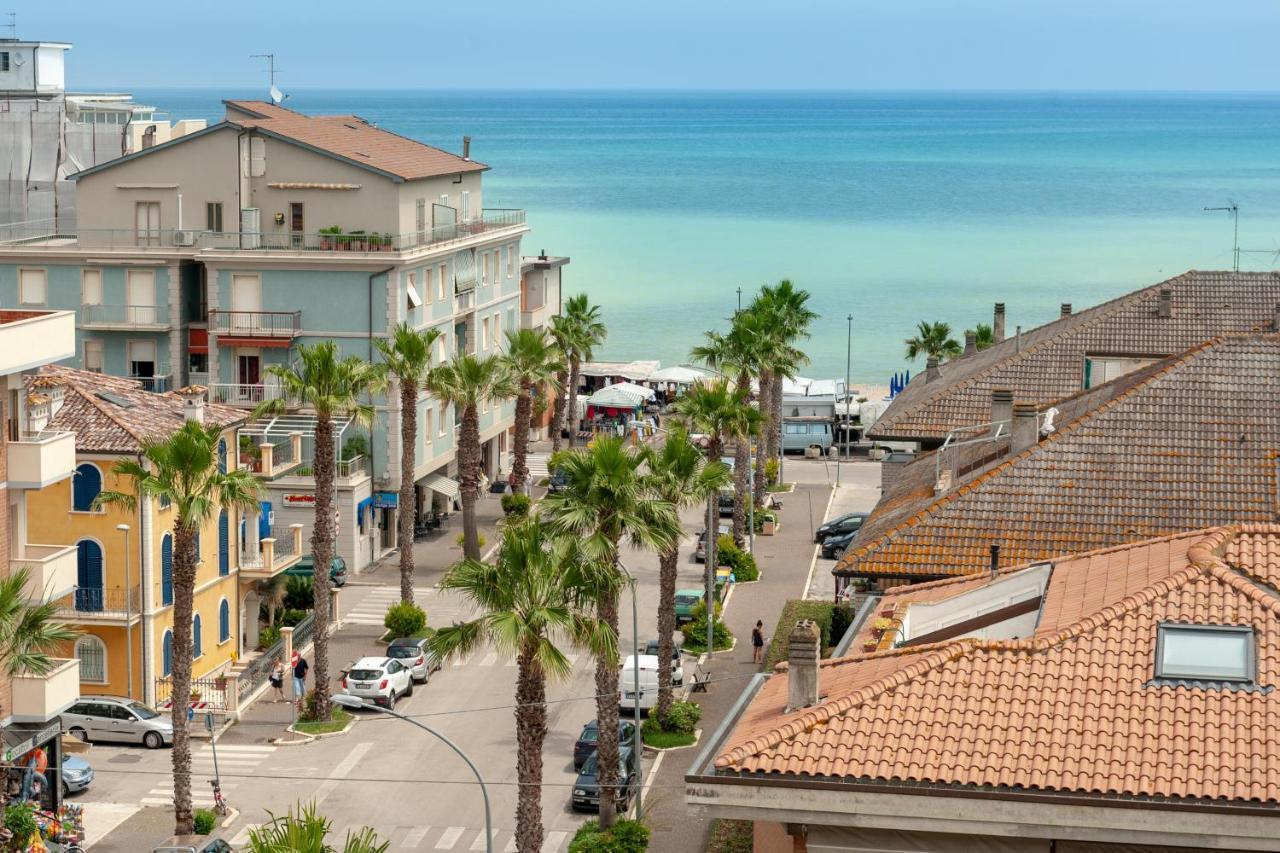 Hotel Mondial Porto Recanati Eksteriør billede